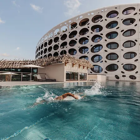 Seepark Woerthersee Hotel