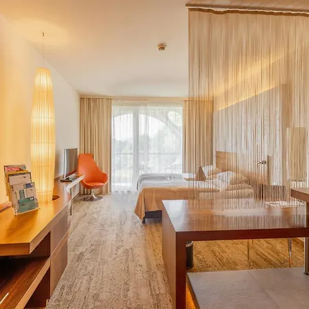 Seepark Woerthersee Hotel 4*