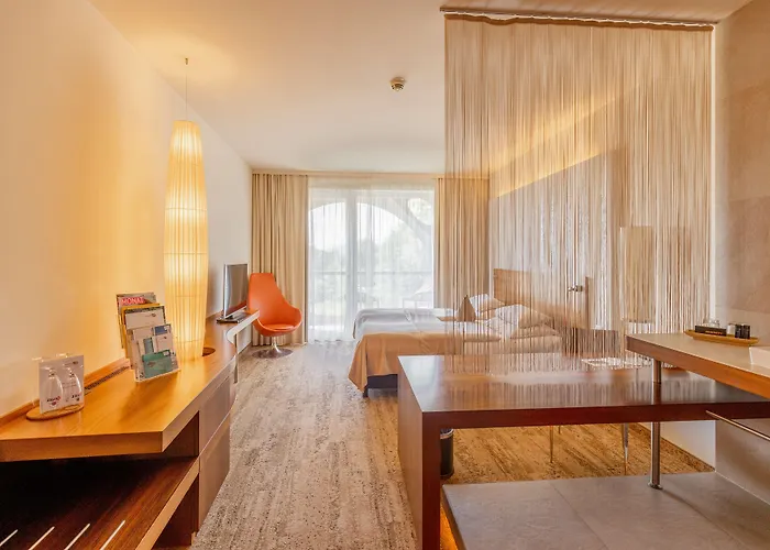 Hotel Seepark Woerthersee 4*