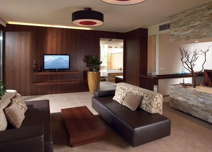 Hotel Seepark Woerthersee 4*